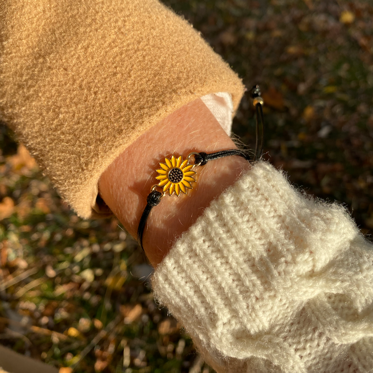 Elegant Sunflower Love Necklace - Limited Time Offer!